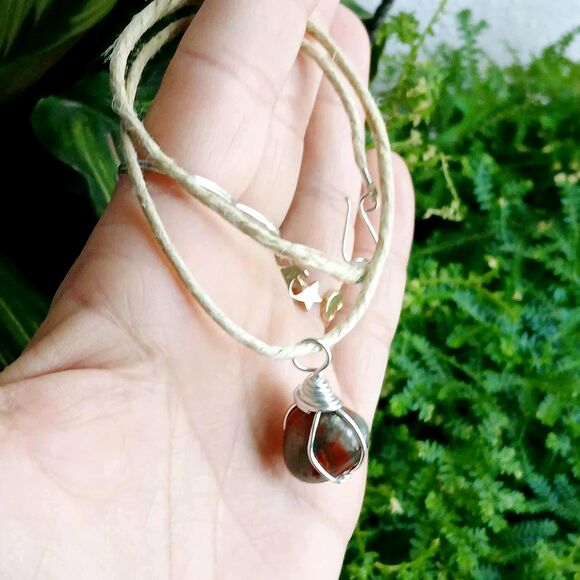 Bloodstone Crystal Choker Necklace, Gemstone Jewelry, 14" - Picture 3 of 3